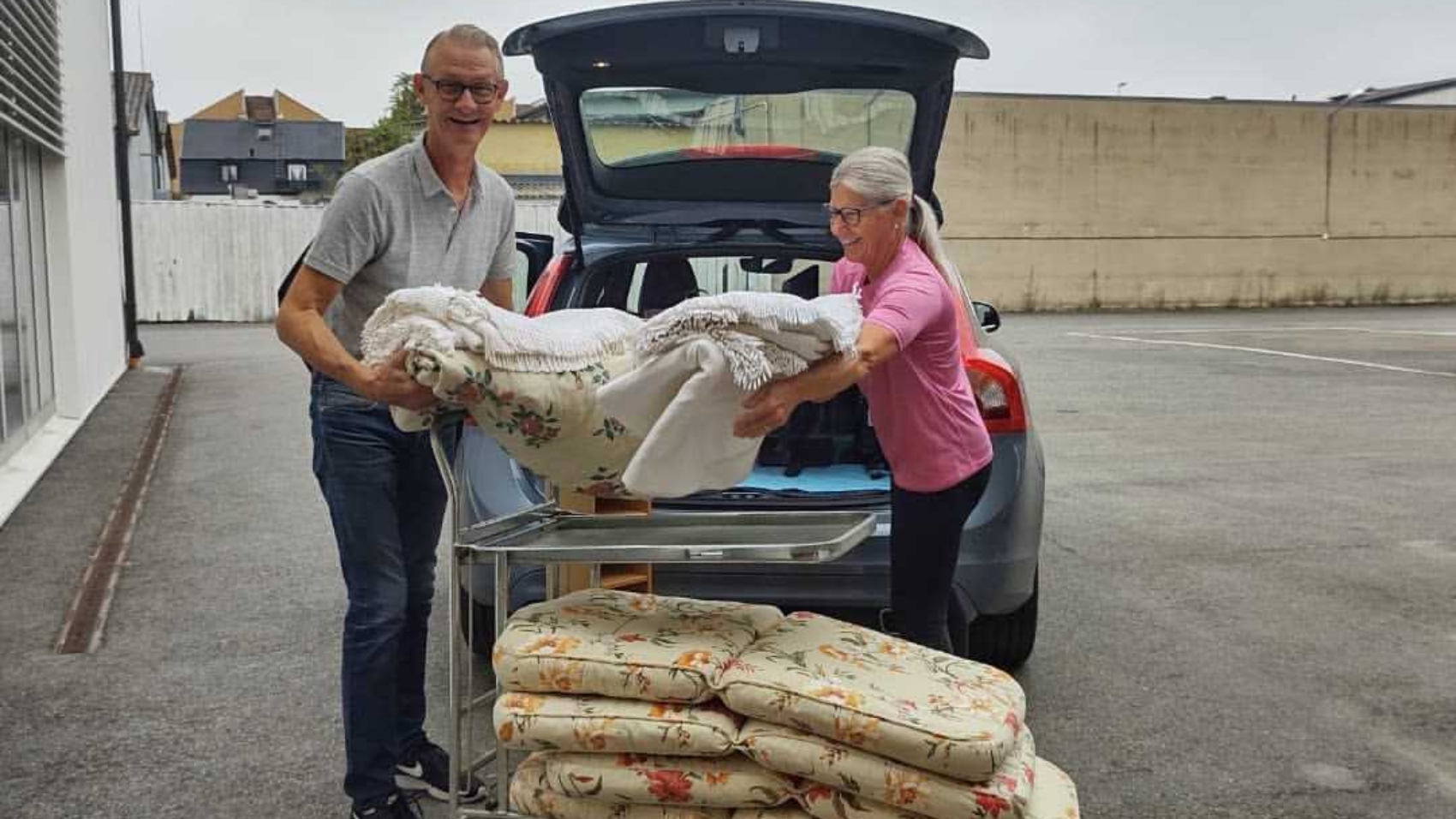 Majas Stöd Mot Barncancer Second Hand